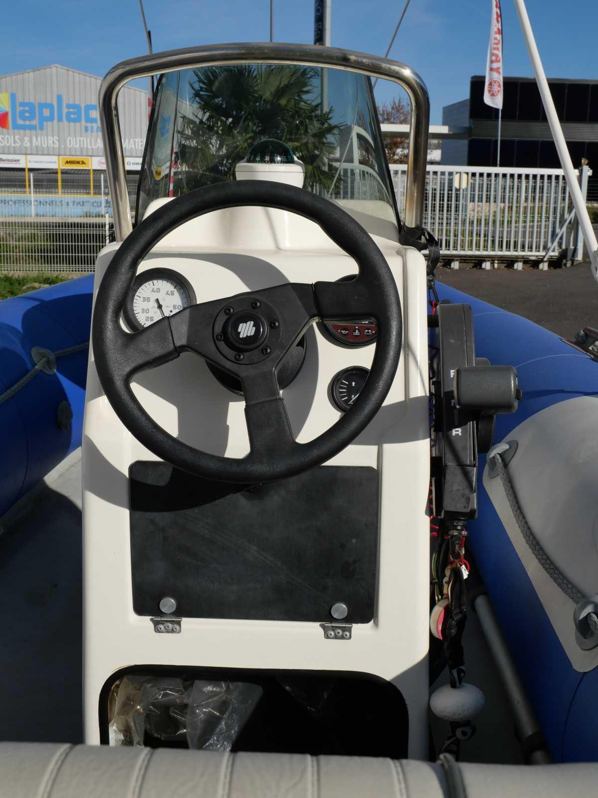 NARWHAL HD 4.50 (2004) - 6 500 € NARWHAL HD 4.50 (2004) - 6 500 €