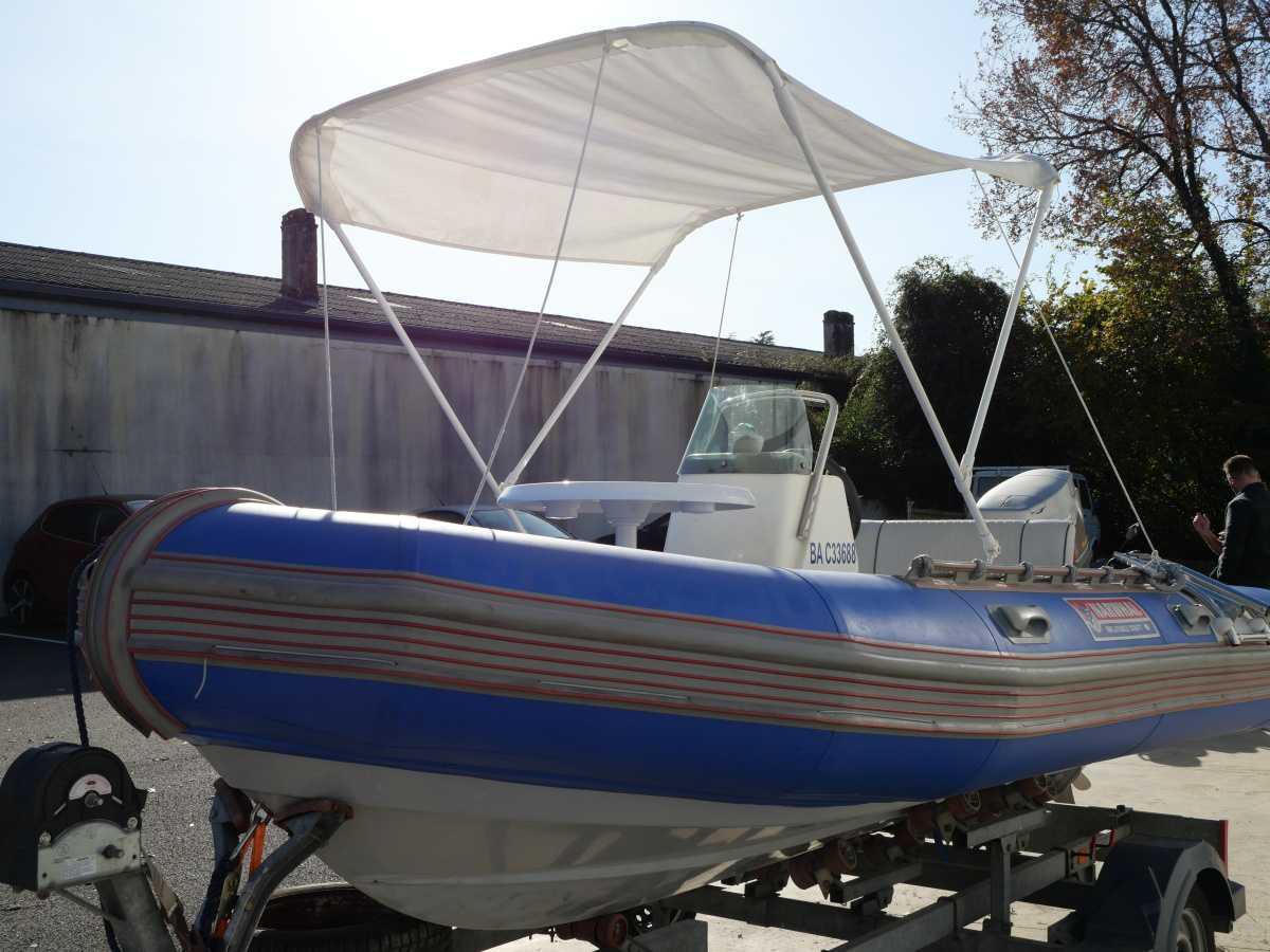 NARWHAL HD 4.50 (2004) - 6 500 € NARWHAL HD 4.50 (2004) - 6 500 €