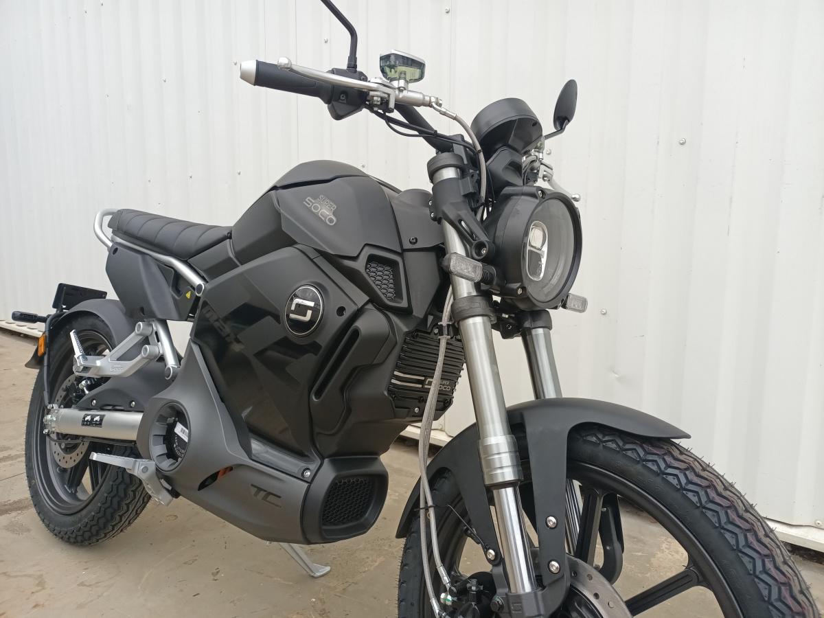 VMOTO TC MAX Full Black (2024) - 5 090 €