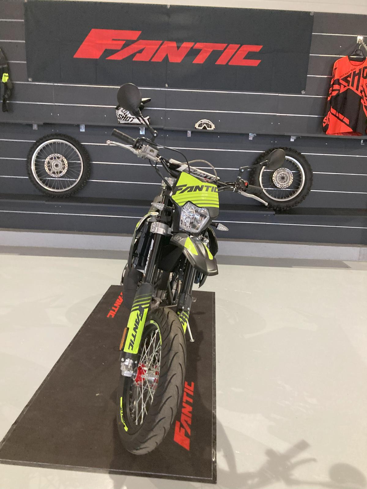 FANTIC XM 50 Motard Performance (2024) - 3 490 €