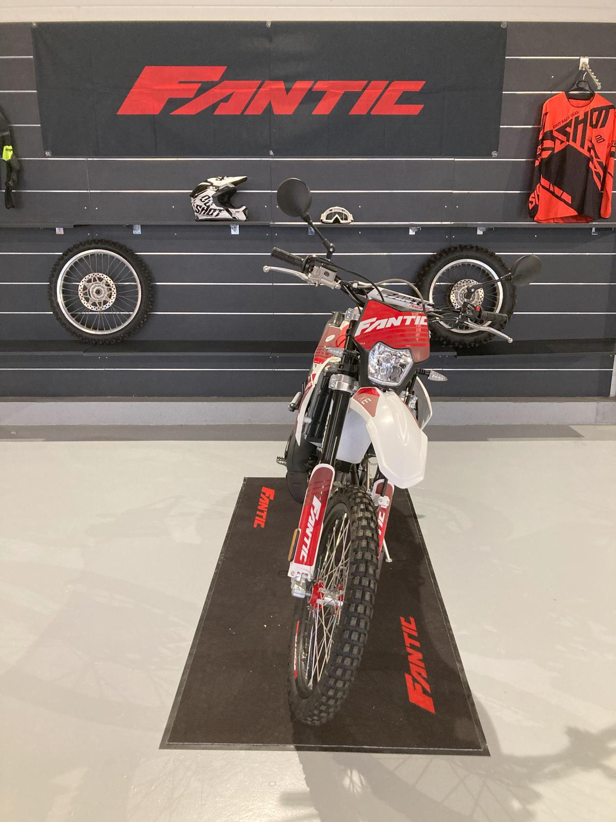 FANTIC XE 50 Enduro Performance (2024) - 3 490 €