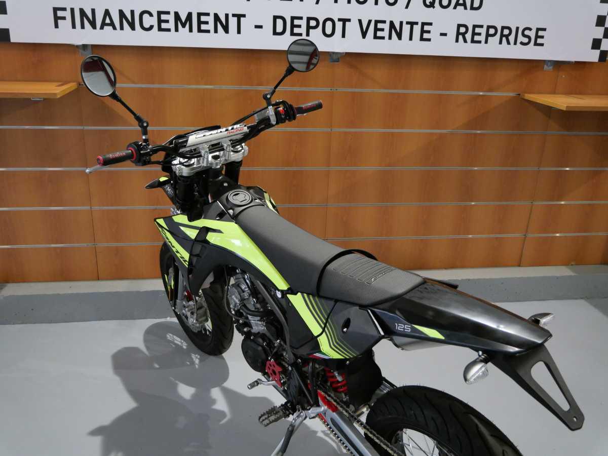 FANTIC XMF 125 Motard Performance (2024) - 3 990 € FANTIC XMF 125 Motard Performance (2024) - 3 990 €