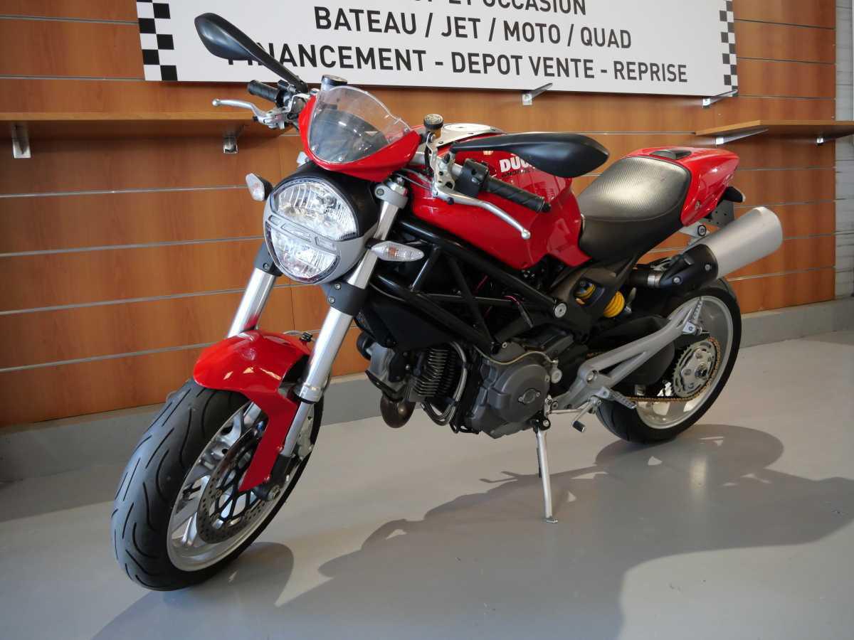 Dépôt vente DUCATI 1100 Monster (2010) - 6 200 €