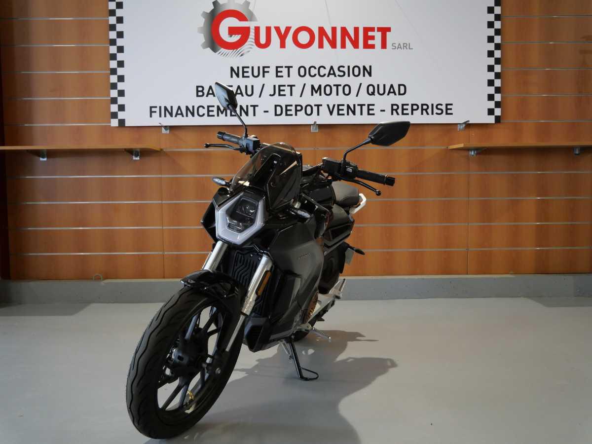 VMOTO STASH 125 (2025) - 7 490 € VMOTO STASH 125 (2025) - 7 490 €