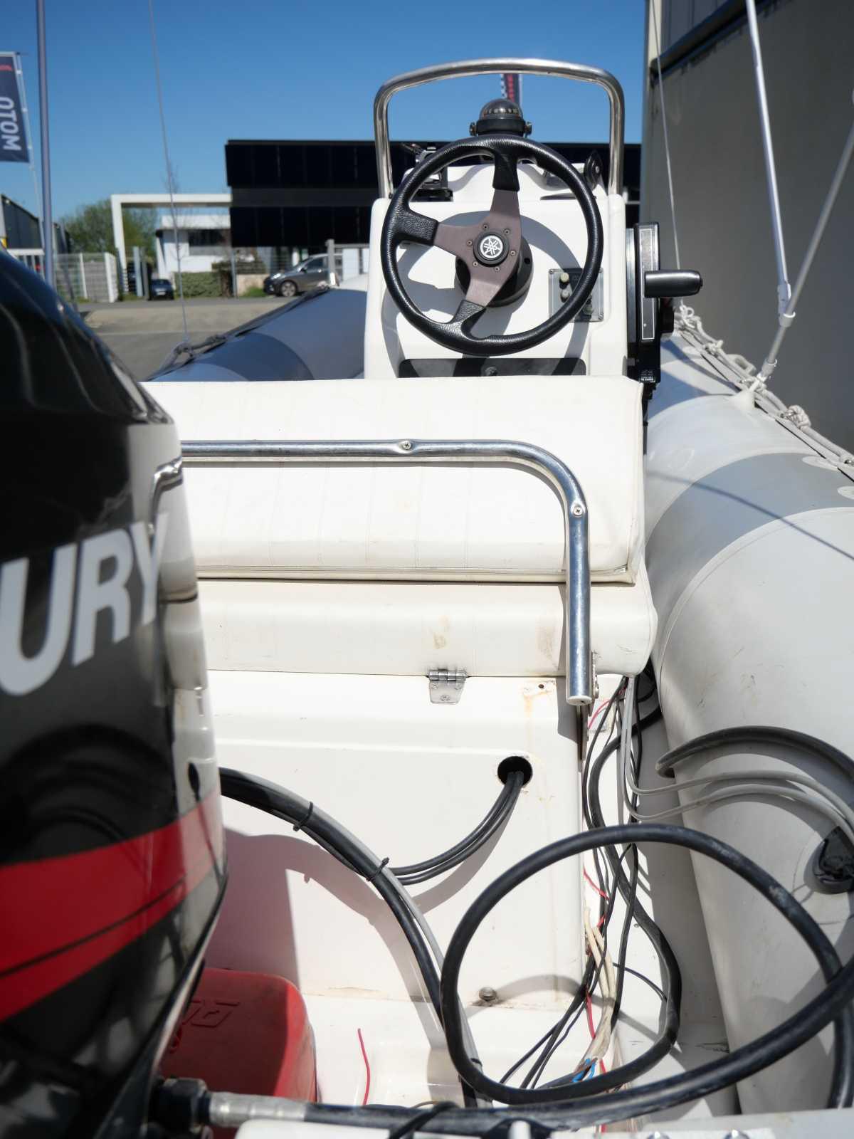 ZODIAC Cherokee 4.70 (1998) - 6 500 € ZODIAC Cherokee 4.70 (1998) - 6 500 €