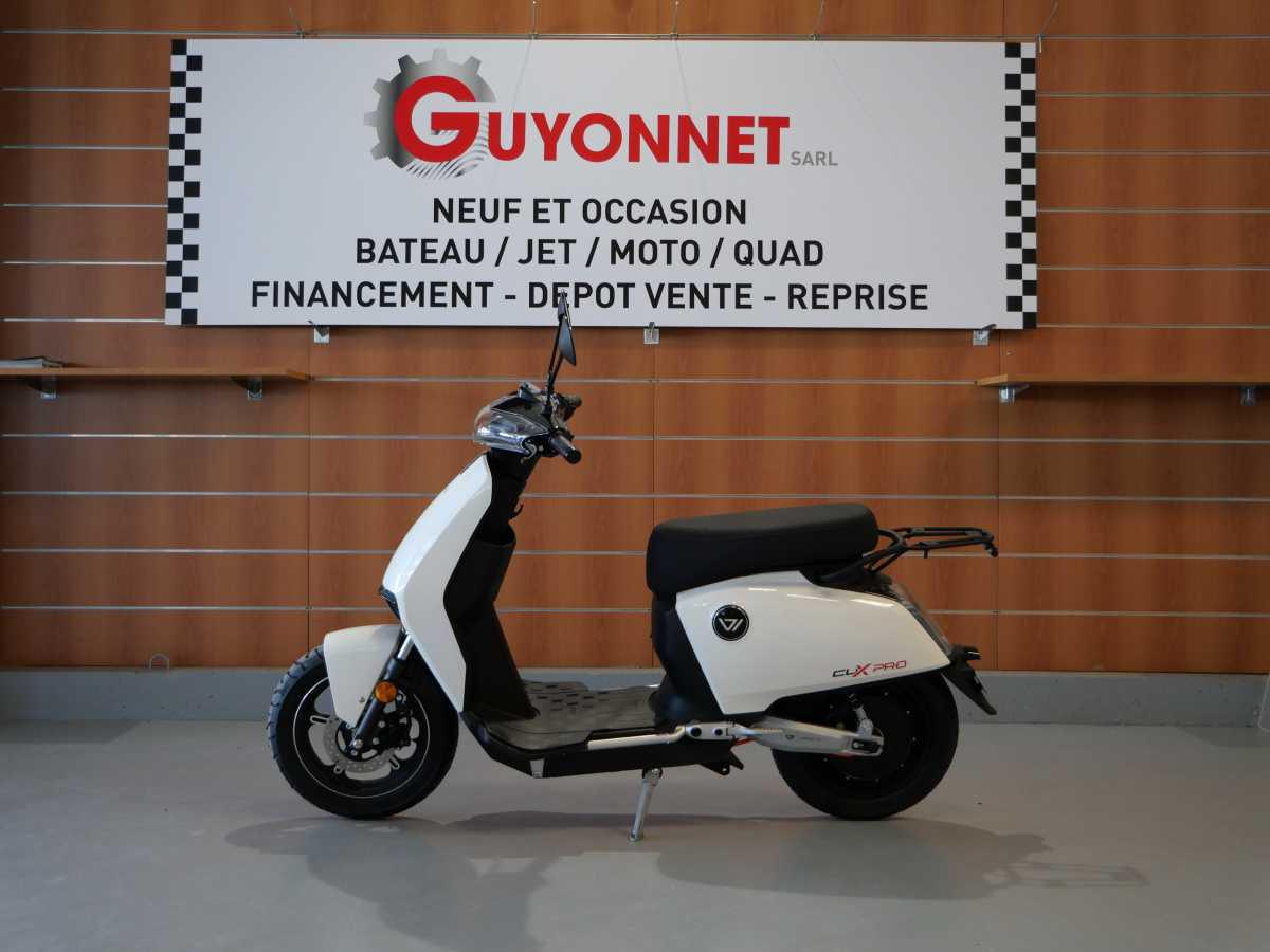 SUPER Soco CUX Pro(2025) - 1 590 €