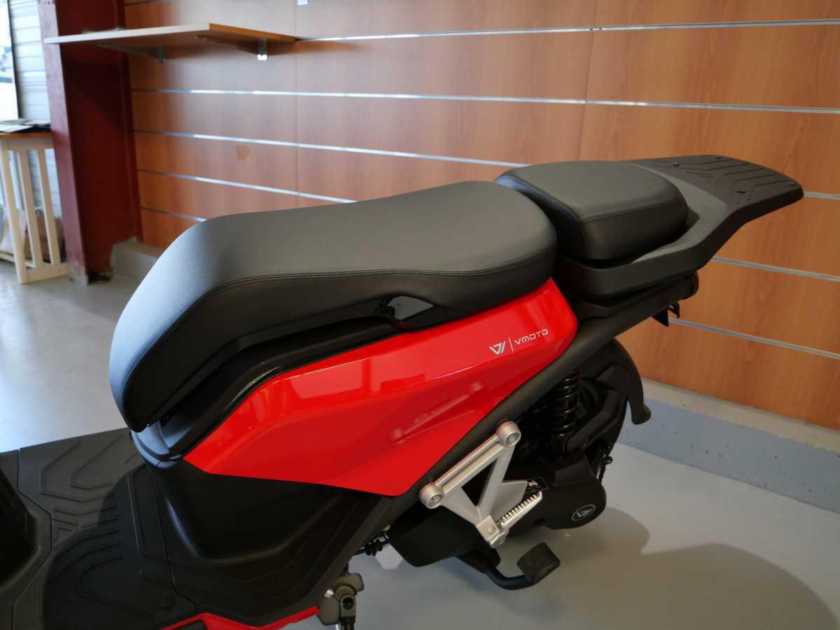 VMOTO CPX Explorer (2025) - 5 490 €