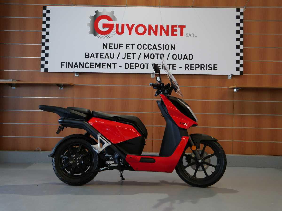 VMOTO CPX Explorer (2025) - 5 490 € VMOTO CPX Explorer (2025) - 5 490 €