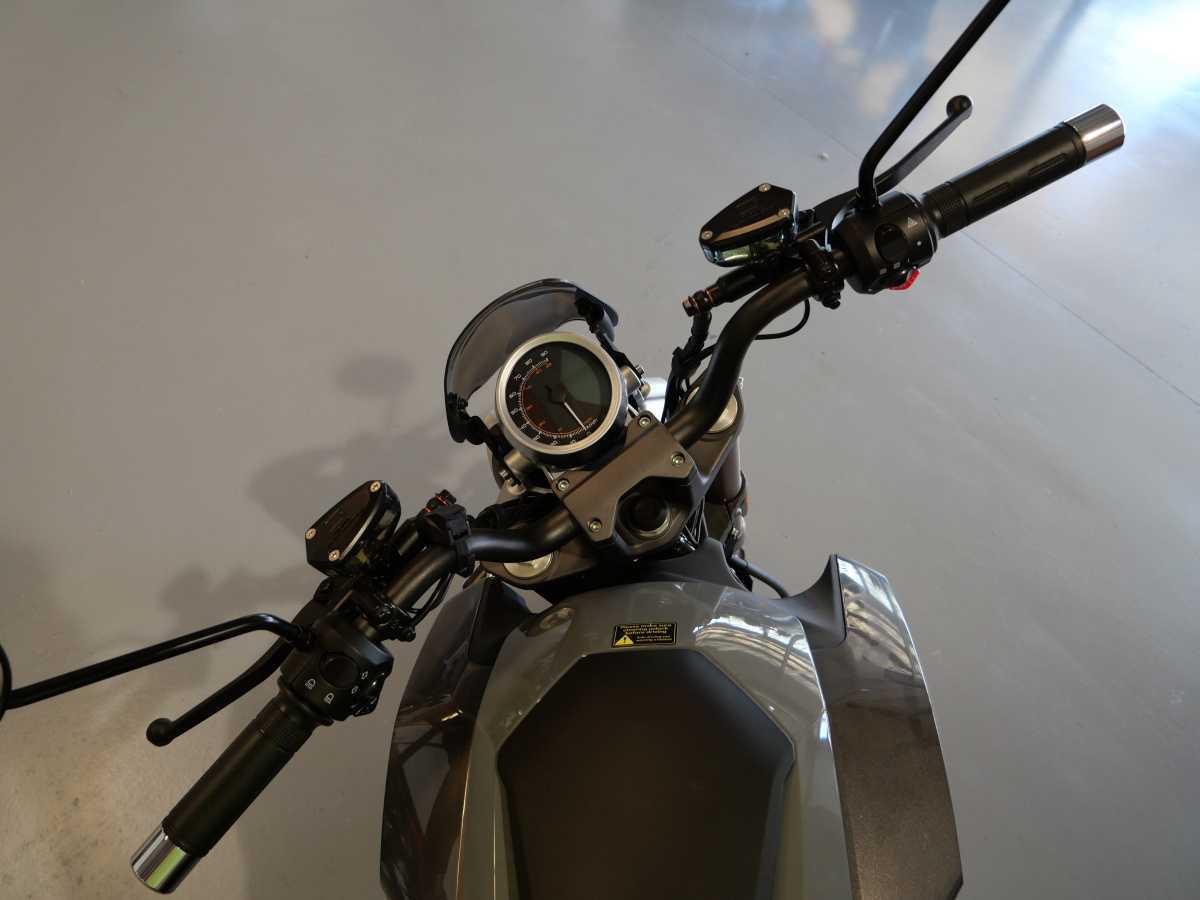 SUPER Soco TC Wanderer (2025) - 2 790 €