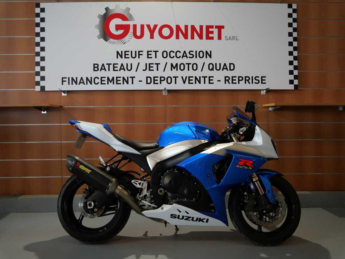 SUZUKI GSX-R 1000 (2010) - 8 500 € SUZUKI GSX-R 1000 (2010) - 8 500 €