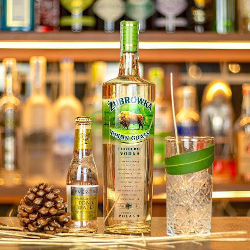 ROOM 76 4,3⭐ ROOM 76 4,3⭐