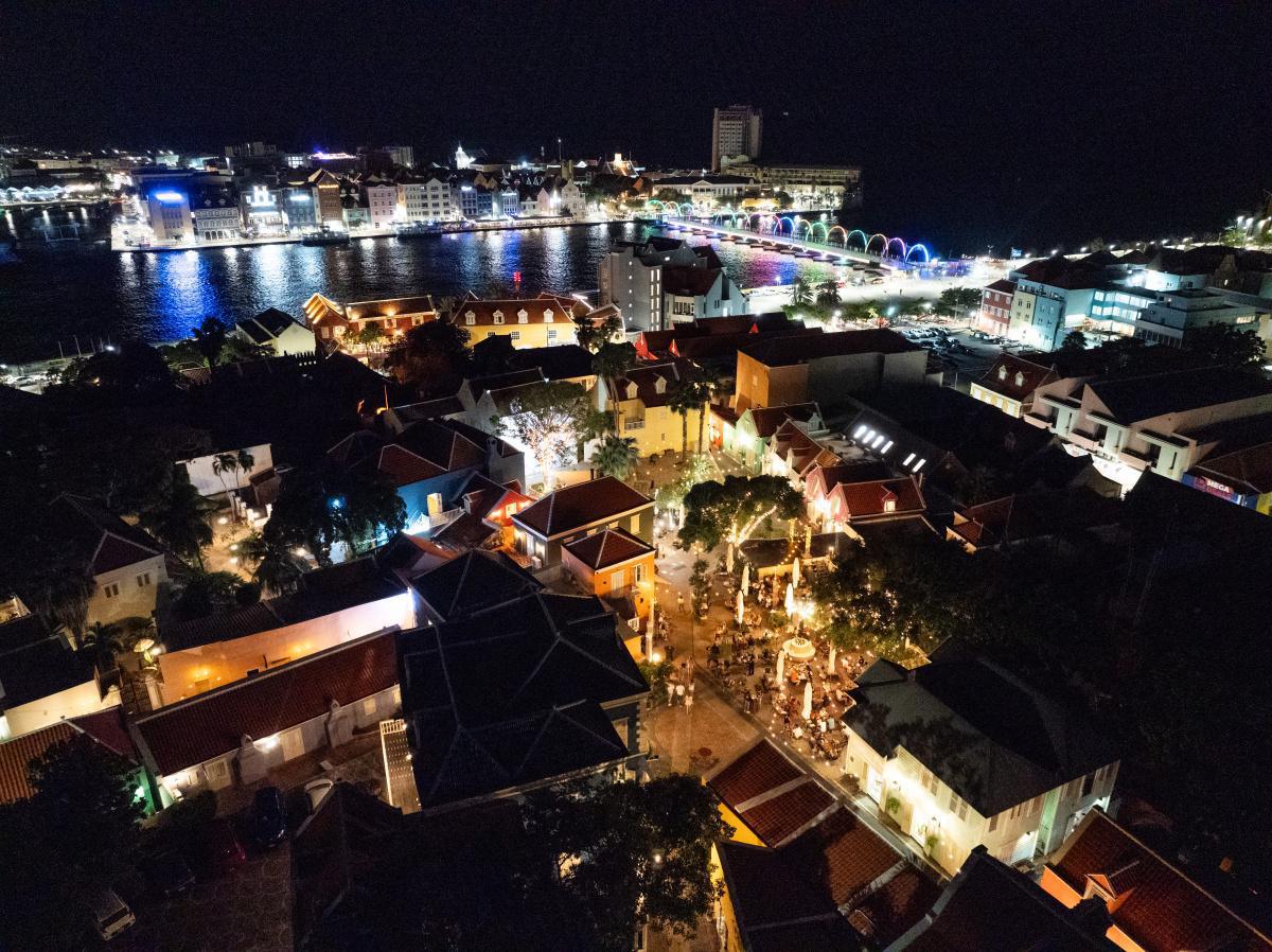 Curaçao, the Caribbean island with European architecture and beautiful beaches that Colombians can visit with just a passport. Curaçao, the Caribbean island with European architecture and beautiful beaches that Colombians can visit with just a passport.