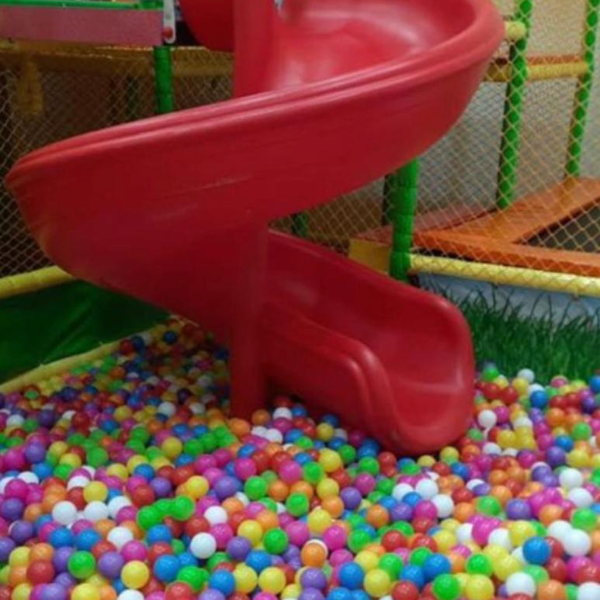  INDOOR PLAYGROUND MAZE