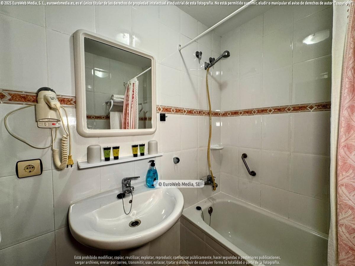 Habitación 303