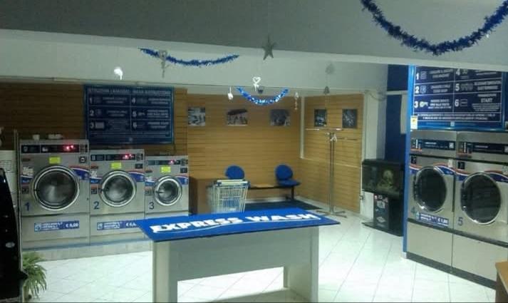 Express Wash Lavanderia self service Express Wash Lavanderia self service