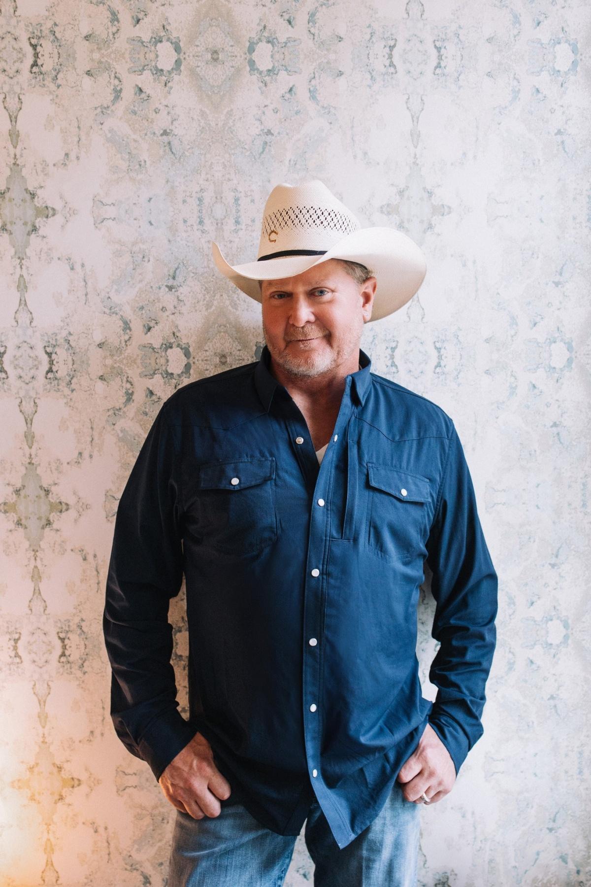Tracy Lawrence Tracy Lawrence