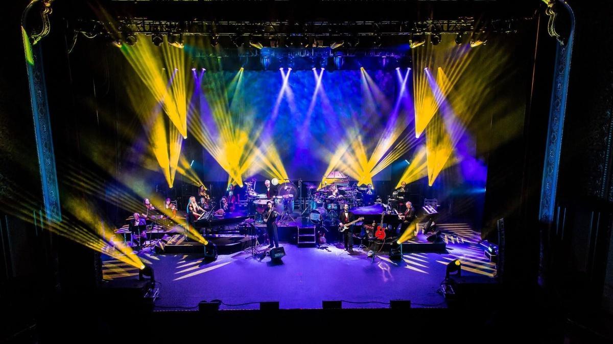 Mannheim Steamroller Mannheim Steamroller
