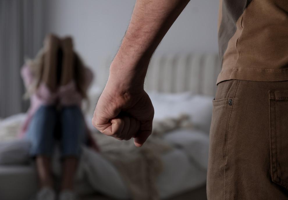 Politique relative à la violence conjugale et familiale