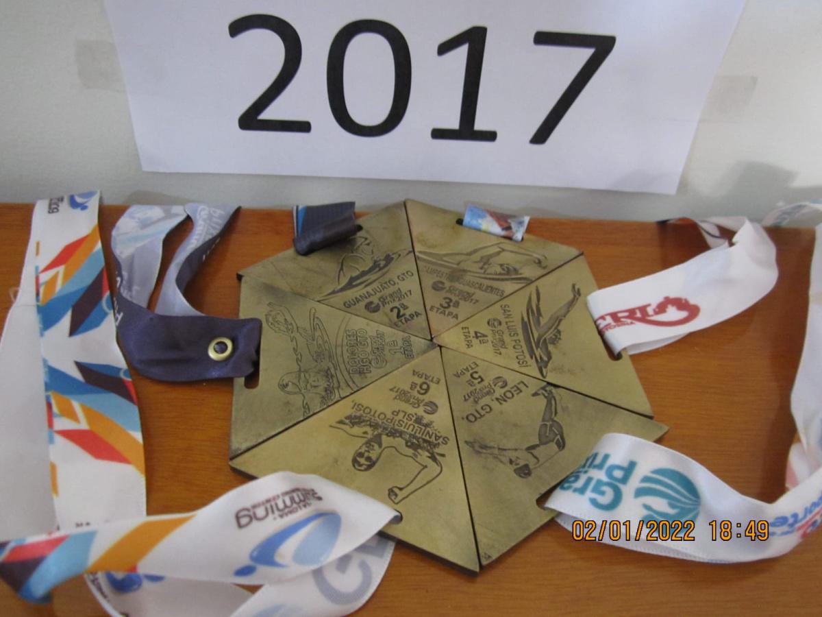 Una Historia de Superación y Amistad en la Natación Una Historia de Superación y Amistad en la Natación