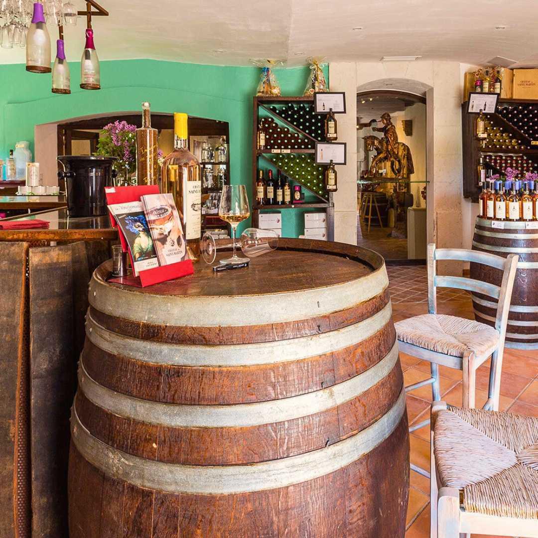 Visitez le musée des vins & spiritueux du Château Saint-Martin
