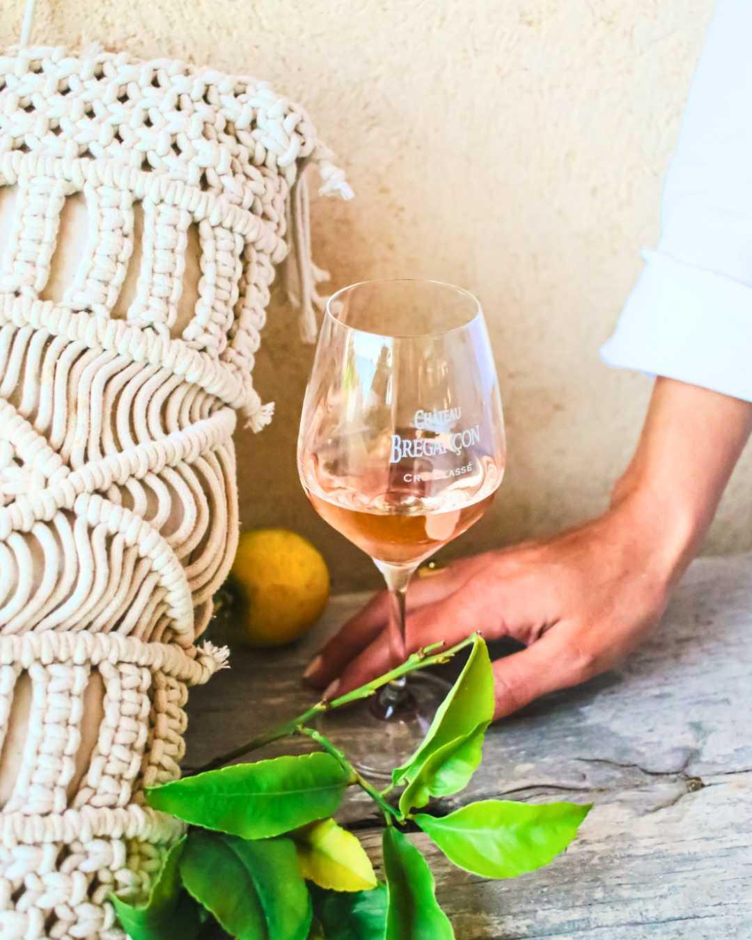 Verre sur mer au Château de Brégançon Verre sur mer au Château de Brégançon