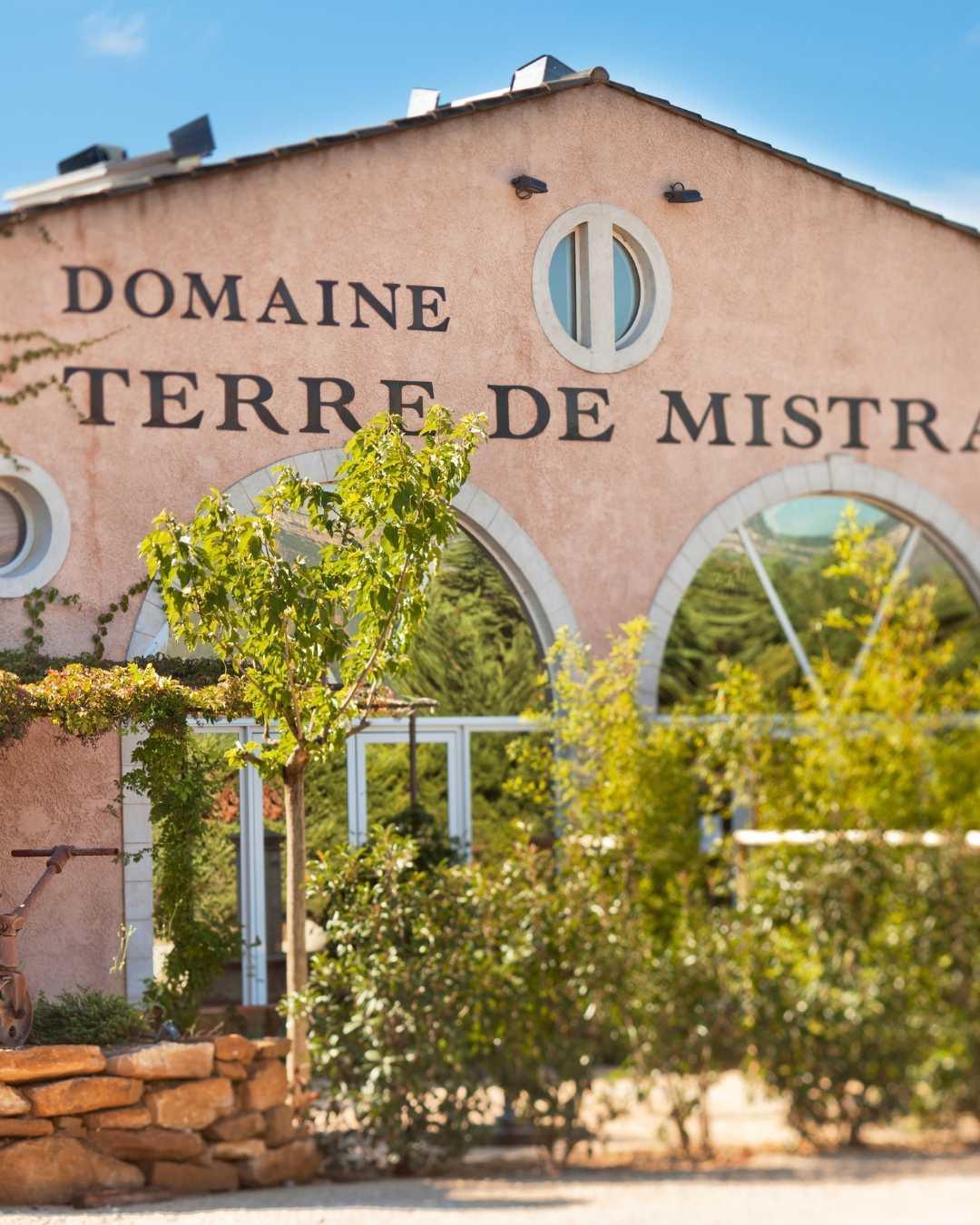 La Provence, cette Terre de Mistral La Provence, cette Terre de Mistral