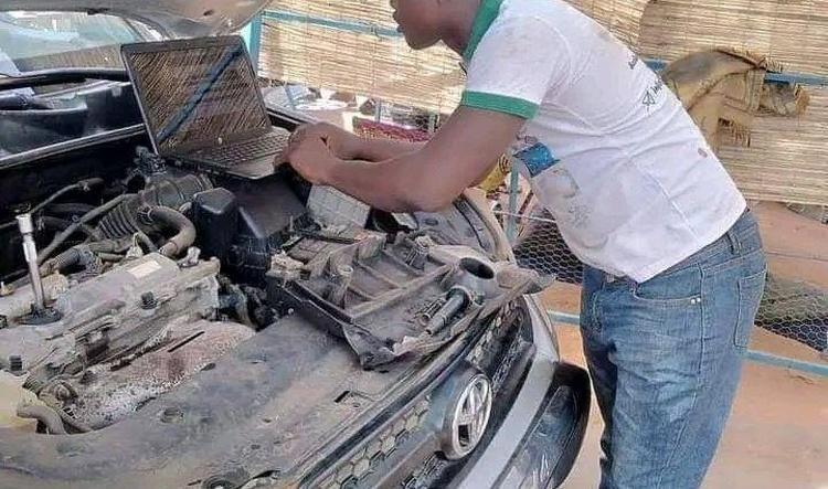 Charla Électricité Auto