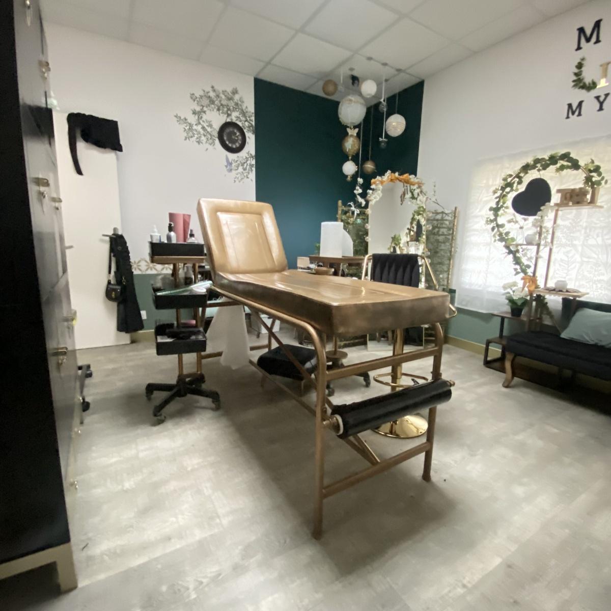 Le Salon Ink Una Mya Le Salon Ink Una Mya