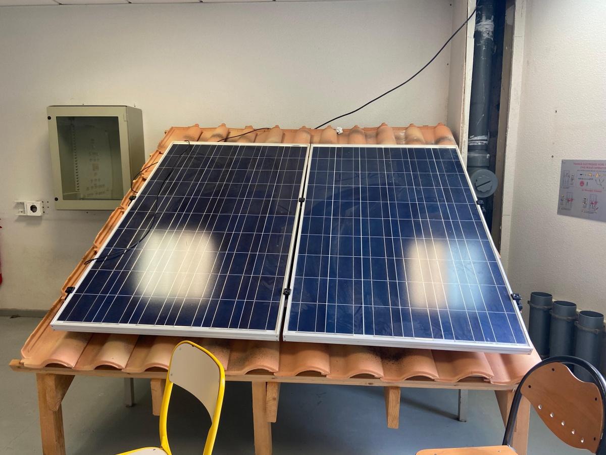 Notre bac pro - métiers de l'électricité et de ses environnements connectés (MELEC) Notre bac pro - métiers de l'électricité et de ses environnements connectés (MELEC)