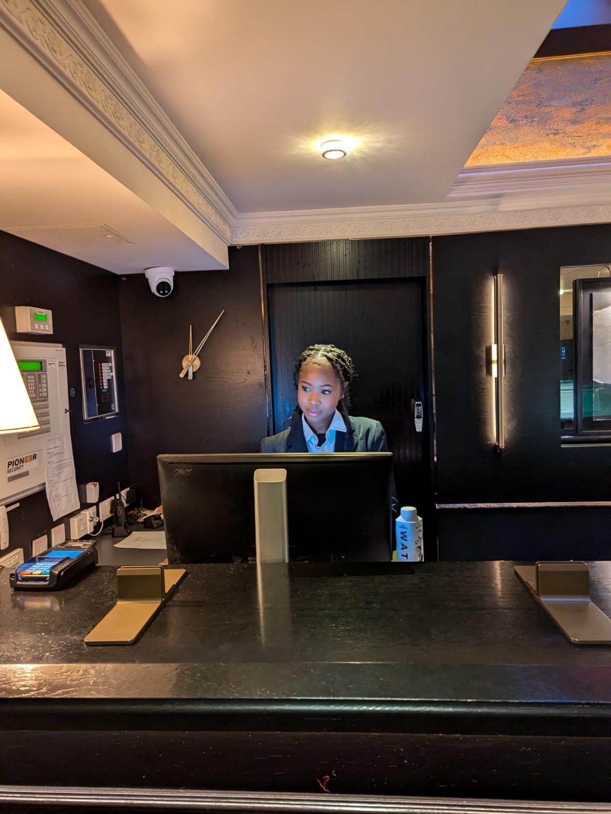 Trois élèves de notre LP en stage 3 semaines à Dublin (Irlande) Trois élèves de notre LP en stage 3 semaines à Dublin (Irlande)