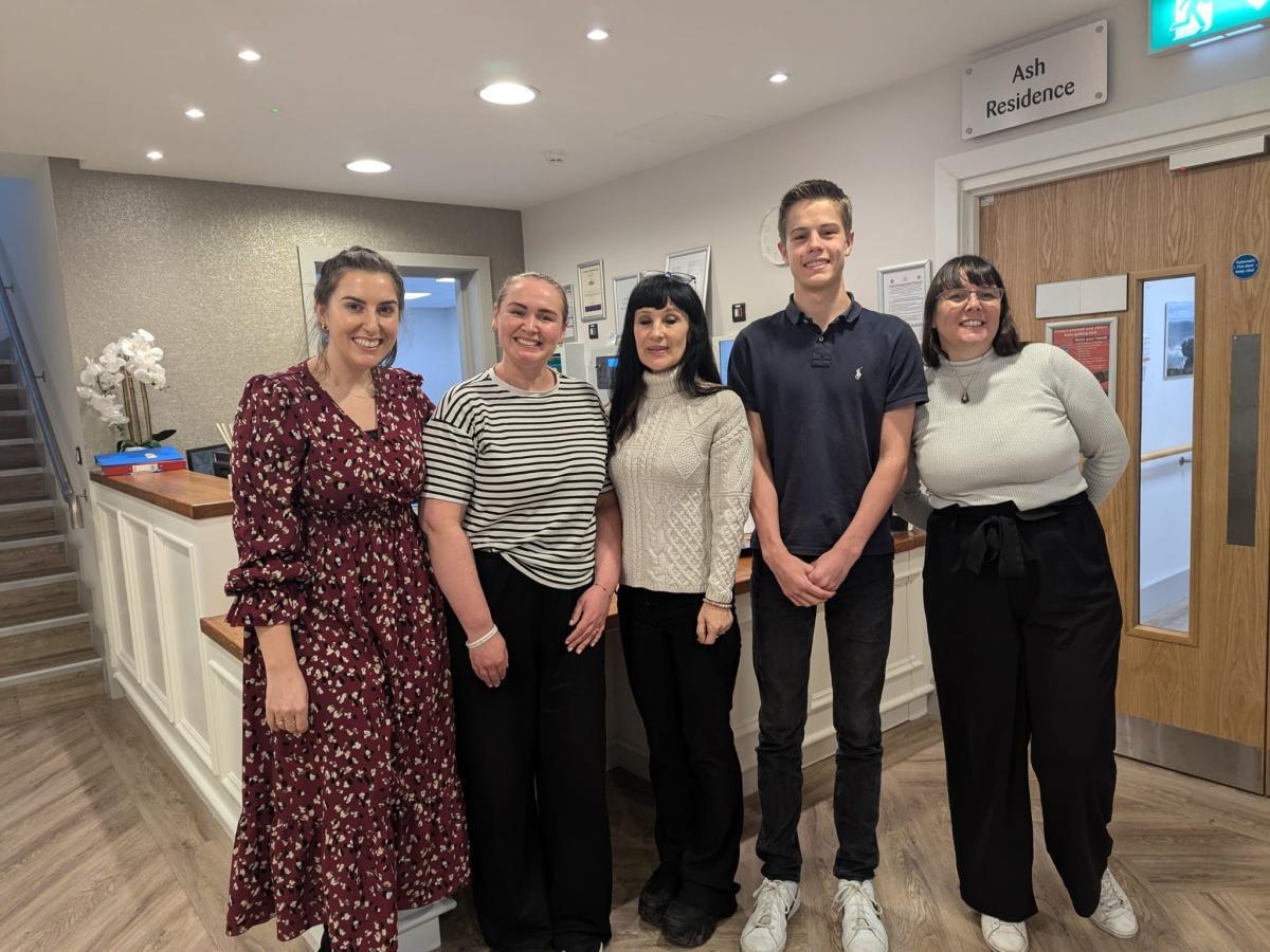 Trois élèves de notre LP en stage 3 semaines à Dublin (Irlande) Trois élèves de notre LP en stage 3 semaines à Dublin (Irlande)