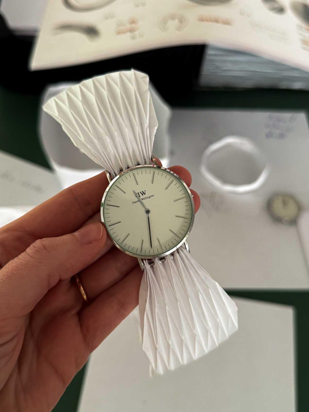 PROJET PRÊT À PLIER - Le mariage de l'origami et de l'horlogerie PROJET PRÊT À PLIER - Le mariage de l'origami et de l'horlogerie