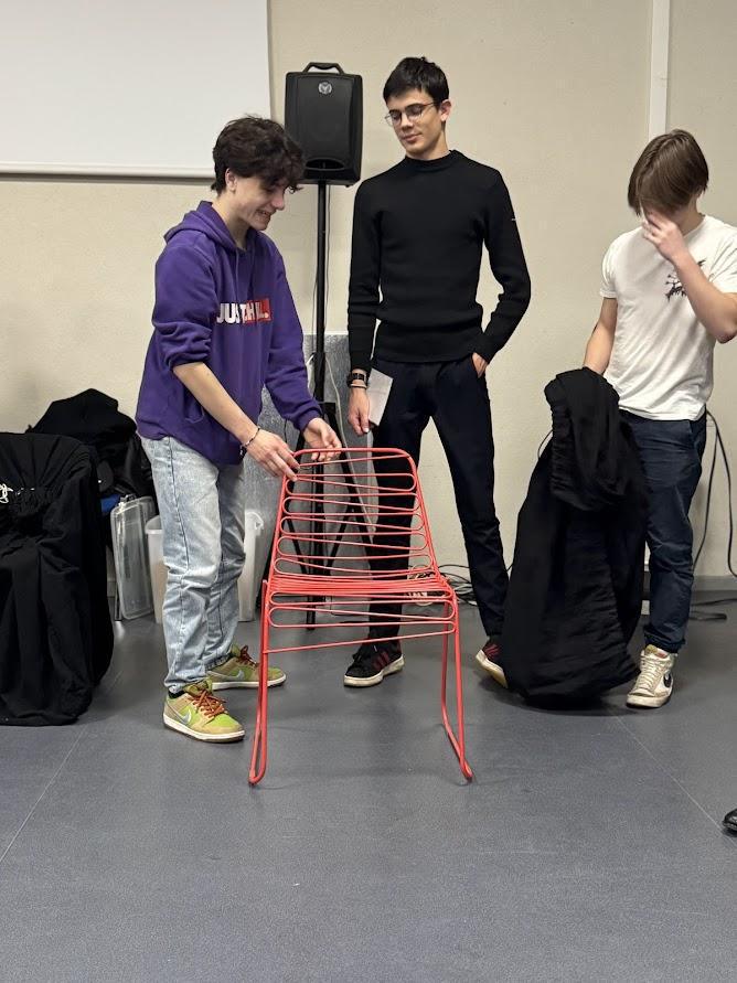 L'EXPÉRIENCE DESIGN : 10 chaises, 10 designers. Les 9 et 10 janvier 2025 L'EXPÉRIENCE DESIGN : 10 chaises, 10 designers. Les 9 et 10 janvier 2025