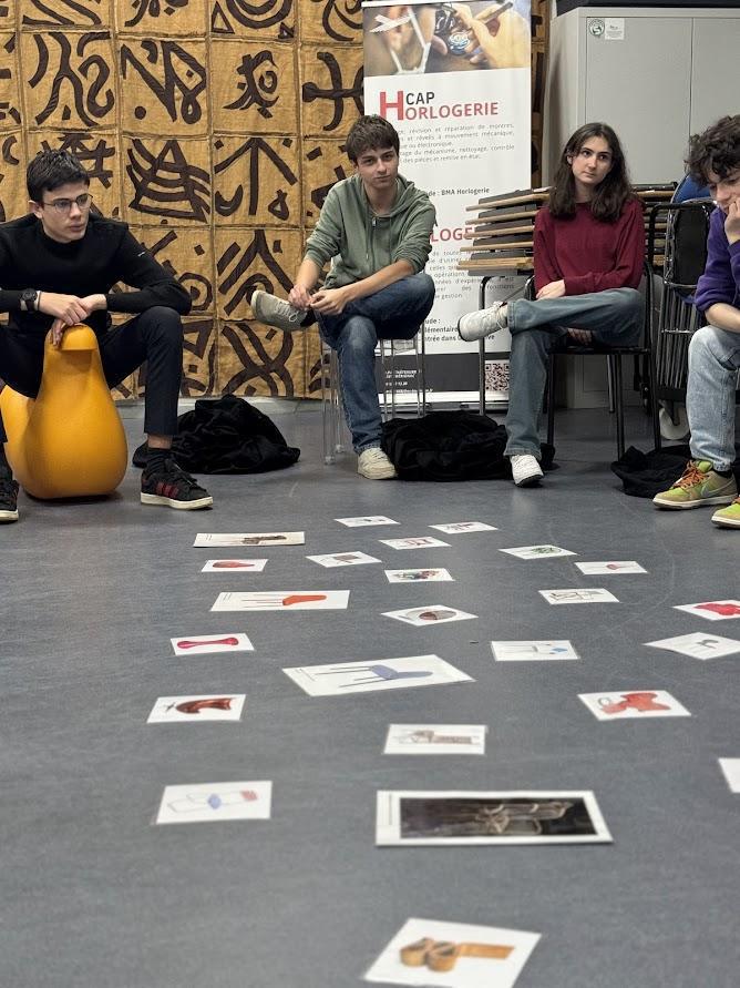 L'EXPÉRIENCE DESIGN : 10 chaises, 10 designers. Les 9 et 10 janvier 2025 L'EXPÉRIENCE DESIGN : 10 chaises, 10 designers. Les 9 et 10 janvier 2025