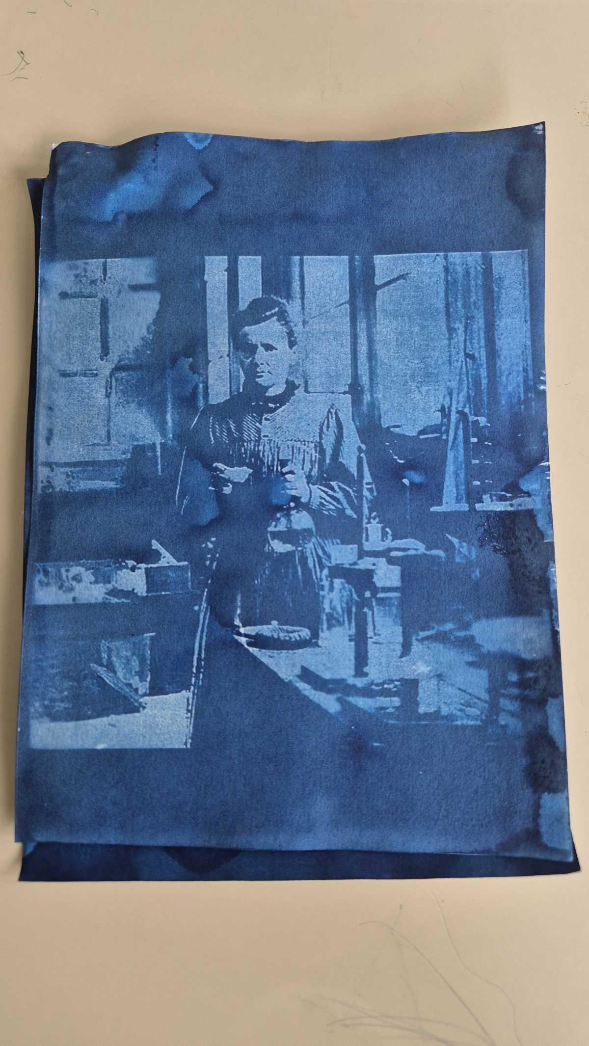 Cyanotype en classe de Seconde MPMIA : quand la science rencontre l’art ! Cyanotype en classe de Seconde MPMIA : quand la science rencontre l’art !