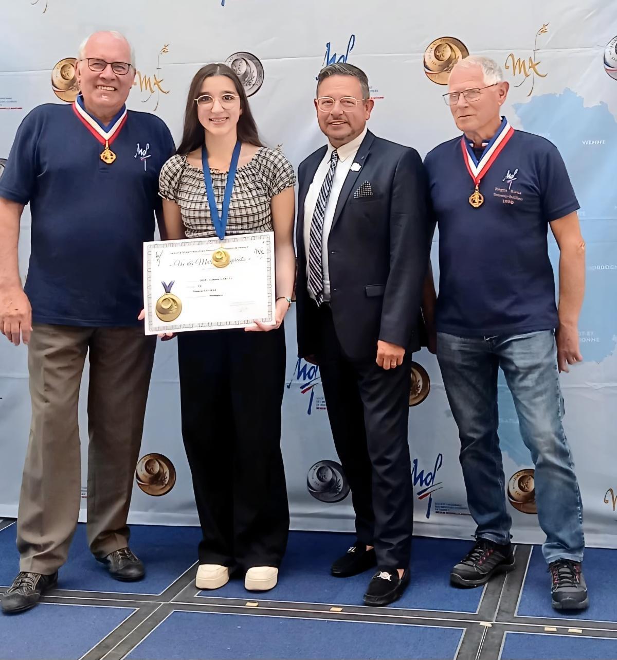 Des élèves du lycée professionnel Marcel Dassault reçoivent la médaille de Meilleurs Apprentis de France (MAF) 
