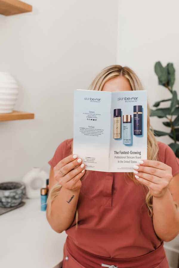 SKN Lab’s Favorite Skincare Ingredients to Love SKN Lab’s Favorite Skincare Ingredients to Love