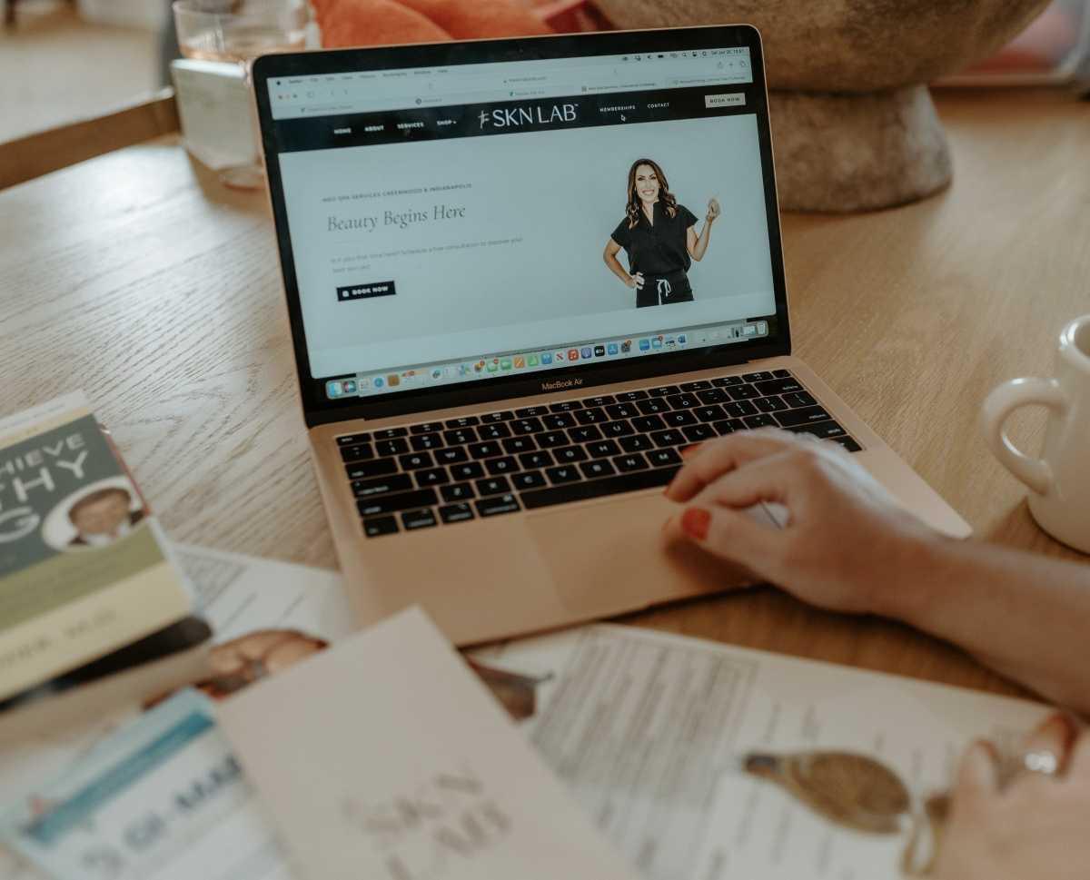 What Triggers Rosacea & How We Can Help at The SKN Lab What Triggers Rosacea & How We Can Help at The SKN Lab