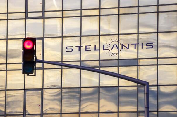 STELLANTIS : Coup de frein en octobre