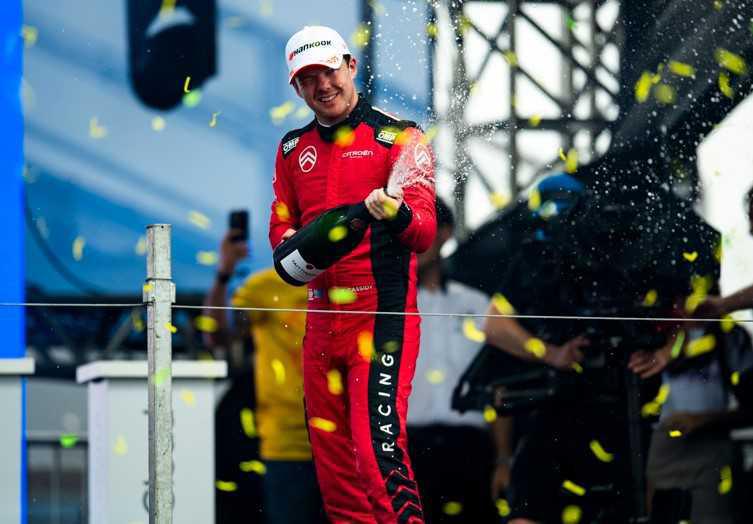 L’ÉQUIPE CITROËN RACING FORMULA E CÉLÈBRE UN PODIUM POUR SES DÉBUTS EN FORMULA E