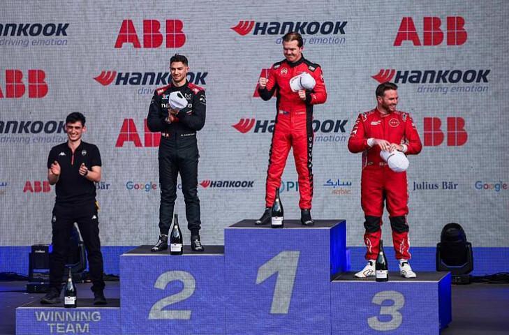 CITROËN RACING SIGNE SA PREMIERE VICTOIRE EN FORMULA E A MEXICO ET PREND LA TETE DU CHAMPIONNAT DU MONDE CITROËN RACING SIGNE SA PREMIERE VICTOIRE EN FORMULA E A MEXICO ET PREND LA TETE DU CHAMPIONNAT DU MONDE