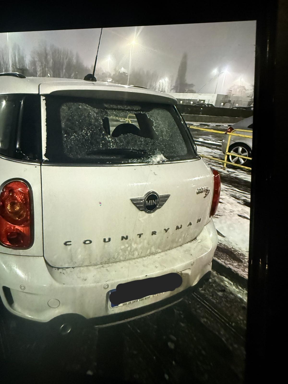 VEHICULES VANDALISES SUR LES PARKINGS😡 VEHICULES VANDALISES SUR LES PARKINGS😡