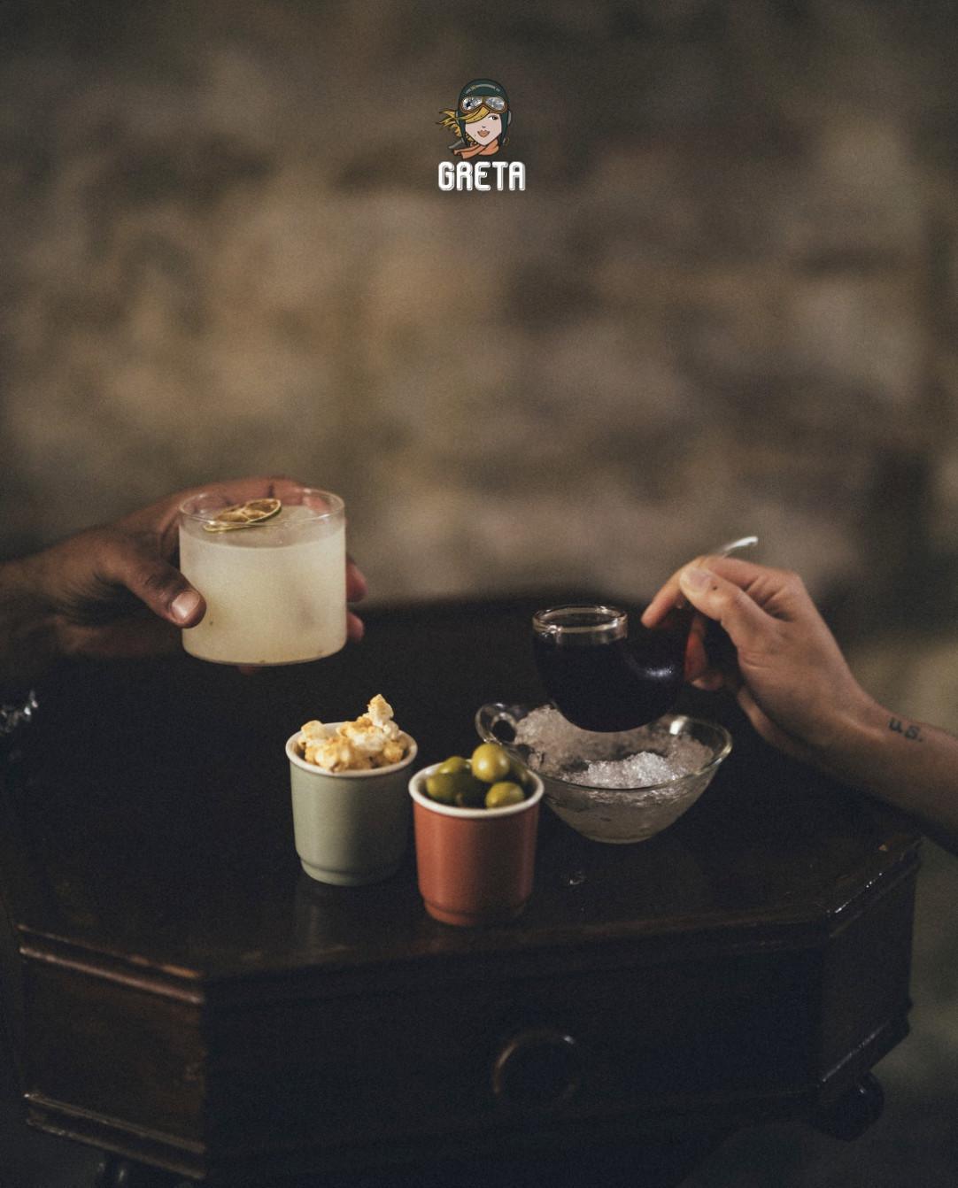 Cocktail Speciali di Greta Experience: Un Viaggio Sensoriale Creato dal Nostro Barman
