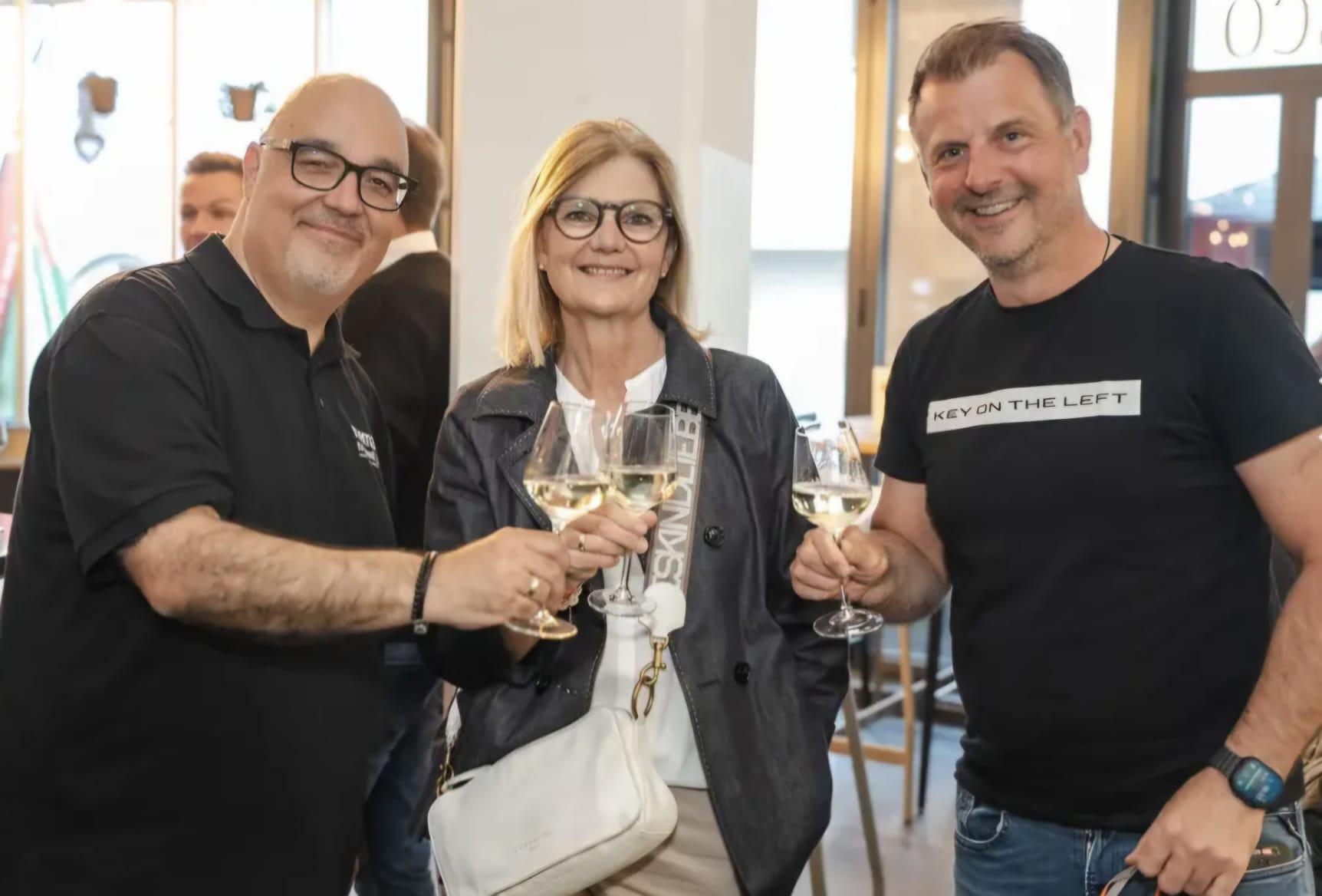 WhatsApp Image 2026-04-26 at 09.39.26-28