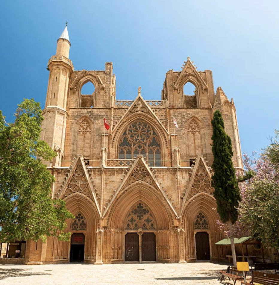 Le Royaume de Chypre : Une Épopée Latine au Cœur de la Méditerranée Le Royaume de Chypre : Une Épopée Latine au Cœur de la Méditerranée