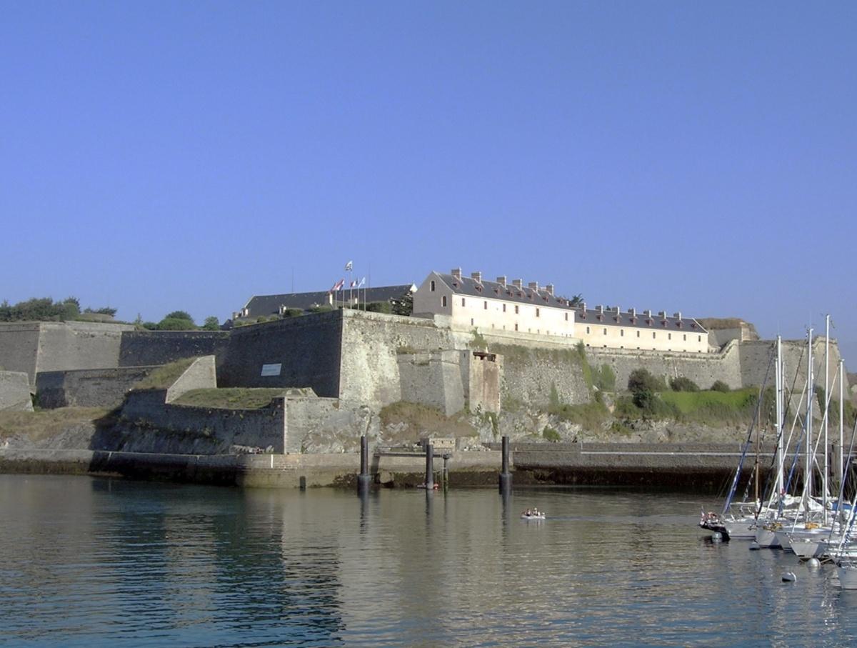 Jean-Baptiste Belley : Le Héros Noir de la Révolution Française Jean-Baptiste Belley : Le Héros Noir de la Révolution Française
