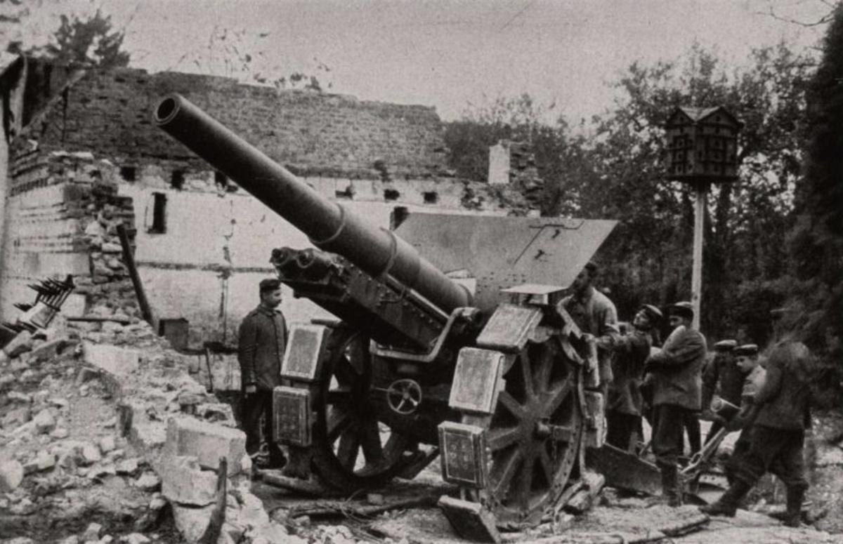 1916 : Verdun, la Somme, une Guerre Totale