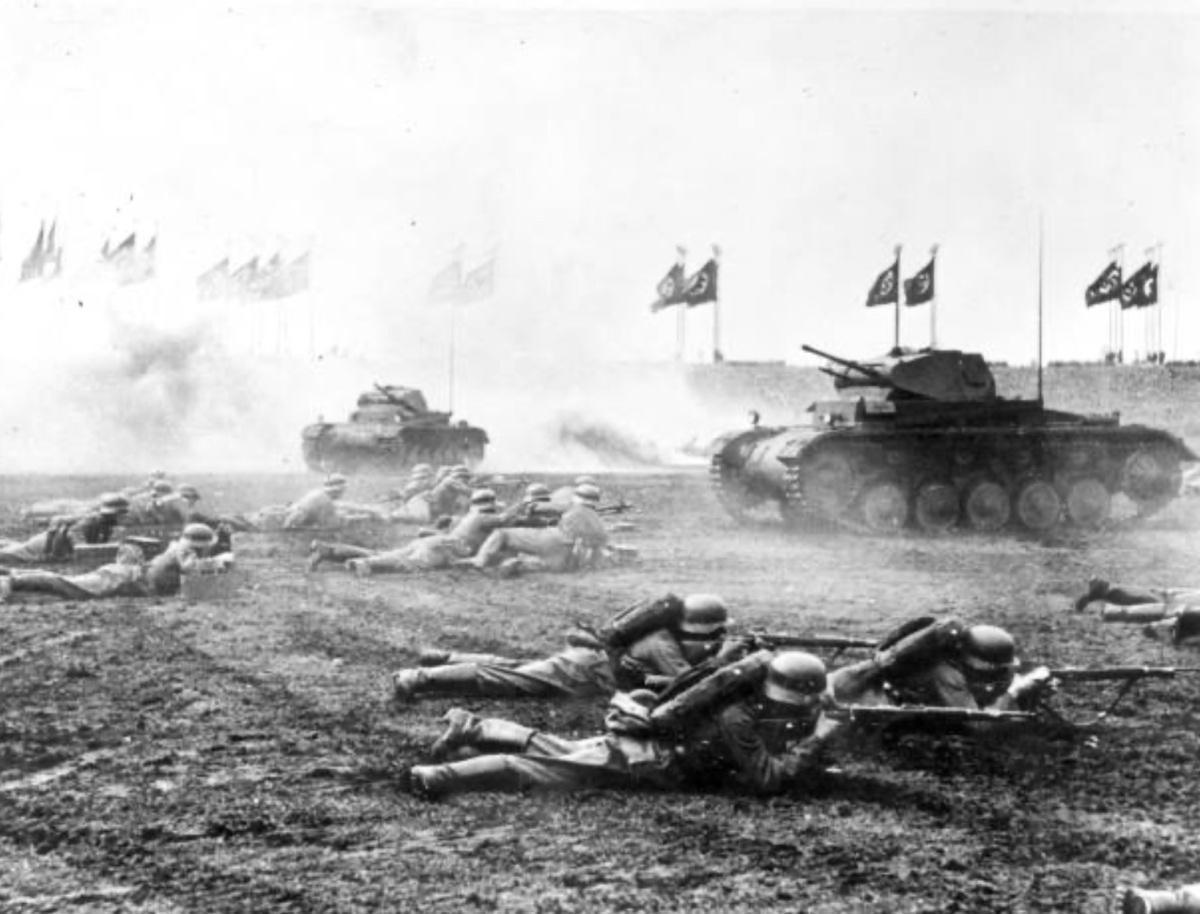 1933-1938 : Hitler impose son rythme