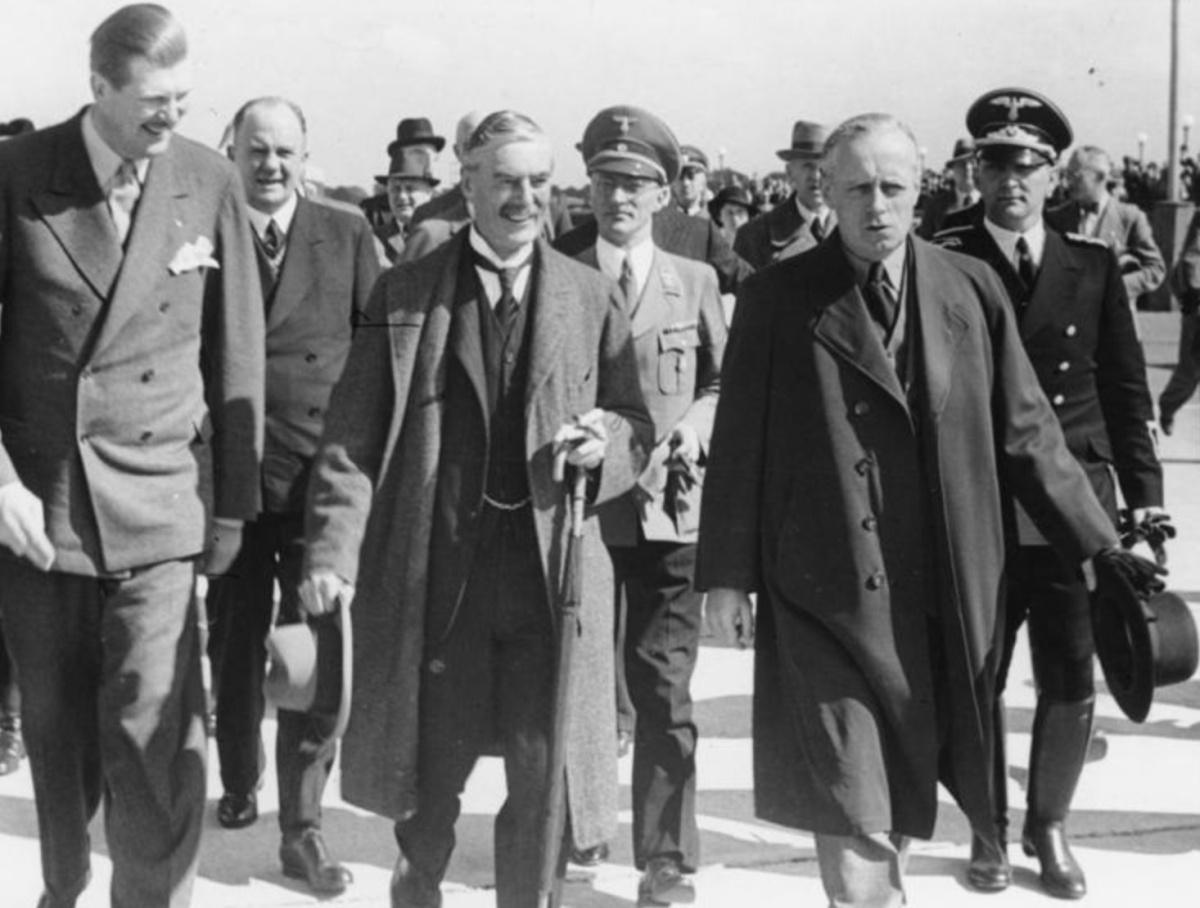 1933-1938 : Hitler impose son rythme