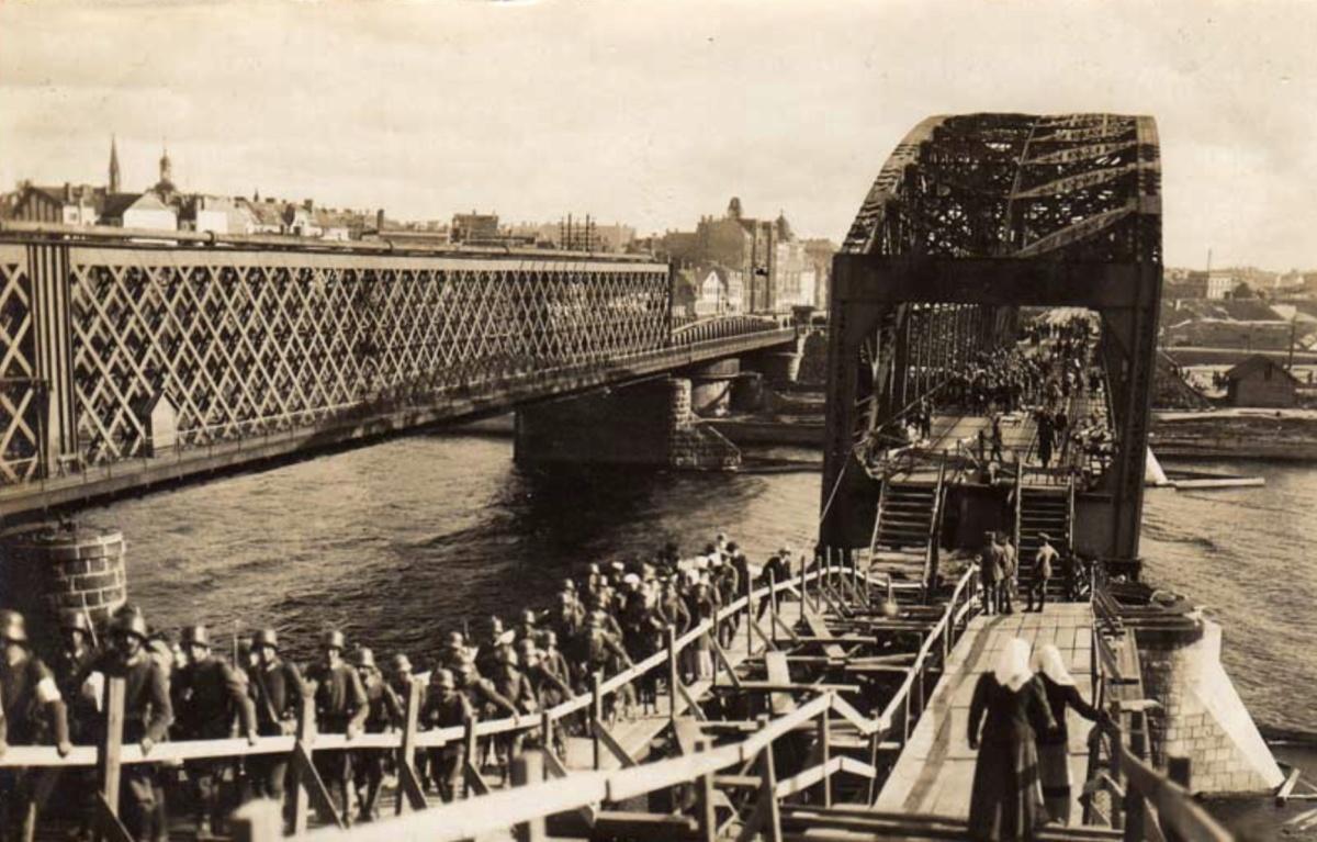 La Révolution Russe La Révolution Russe